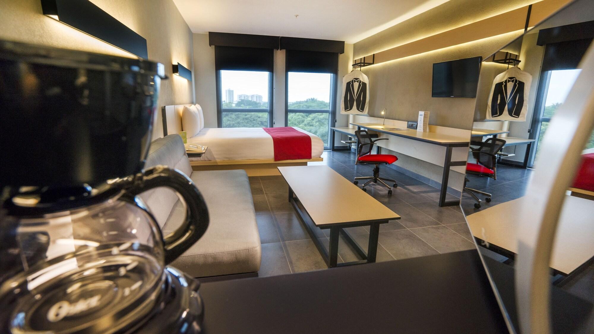 City Express Plus By Marriott Cali Colombia Buitenkant foto