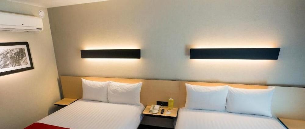 City Express Plus By Marriott Cali Colombia Buitenkant foto