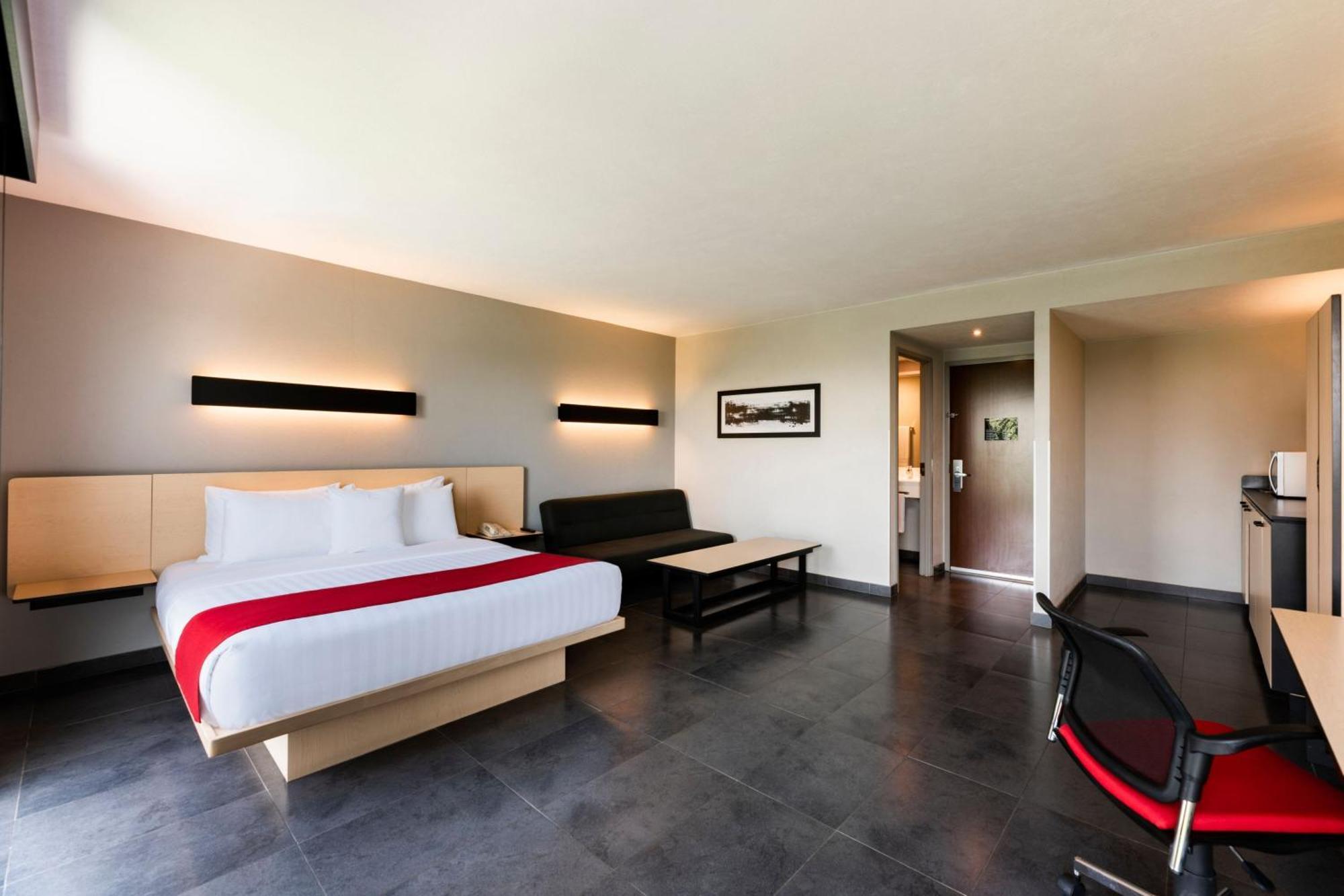 City Express Plus By Marriott Cali Colombia Buitenkant foto